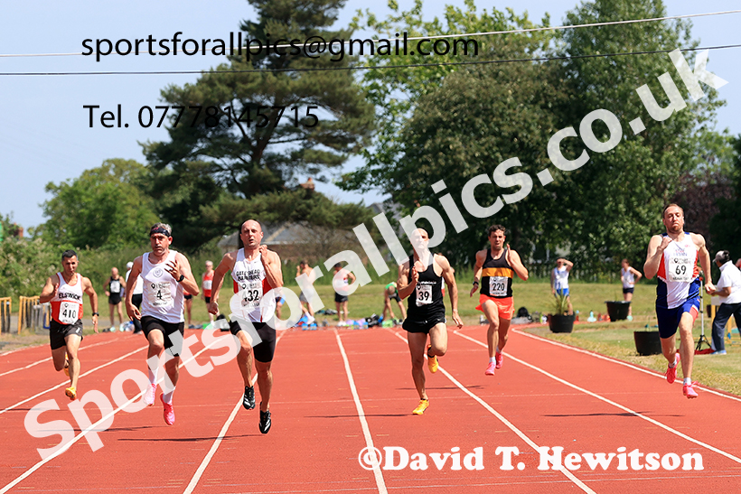 100 metres, 2025 NEMAA Track and Field, Monkton. Photo: David T. Hewitson/Sports for All Pics